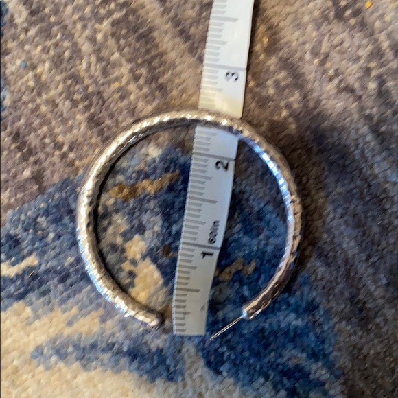 Ippolita large hammered silver hoop earrings - Picture 6 of 6